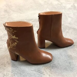 J Crew Leather Block Heel Ankle Boot Style AQ745 Womens Size 8 Brown MINT $248
